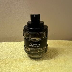 Empty bottle of Viktor & Rolf Spicebomb